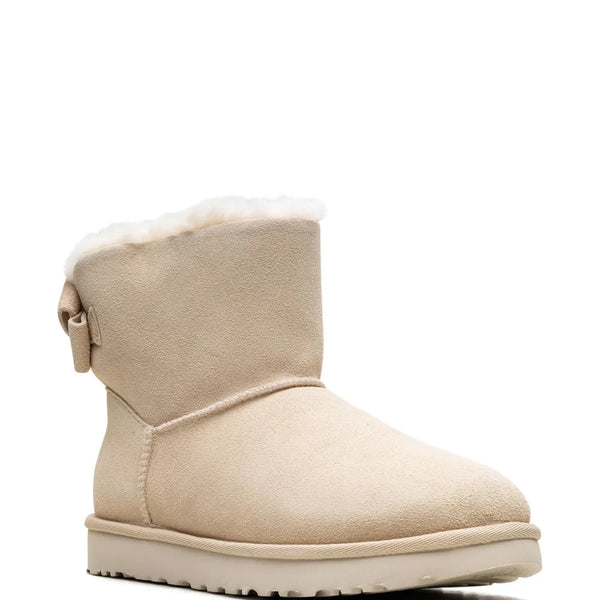 Mini Bailey Suede Bow UGGS boot size 39
