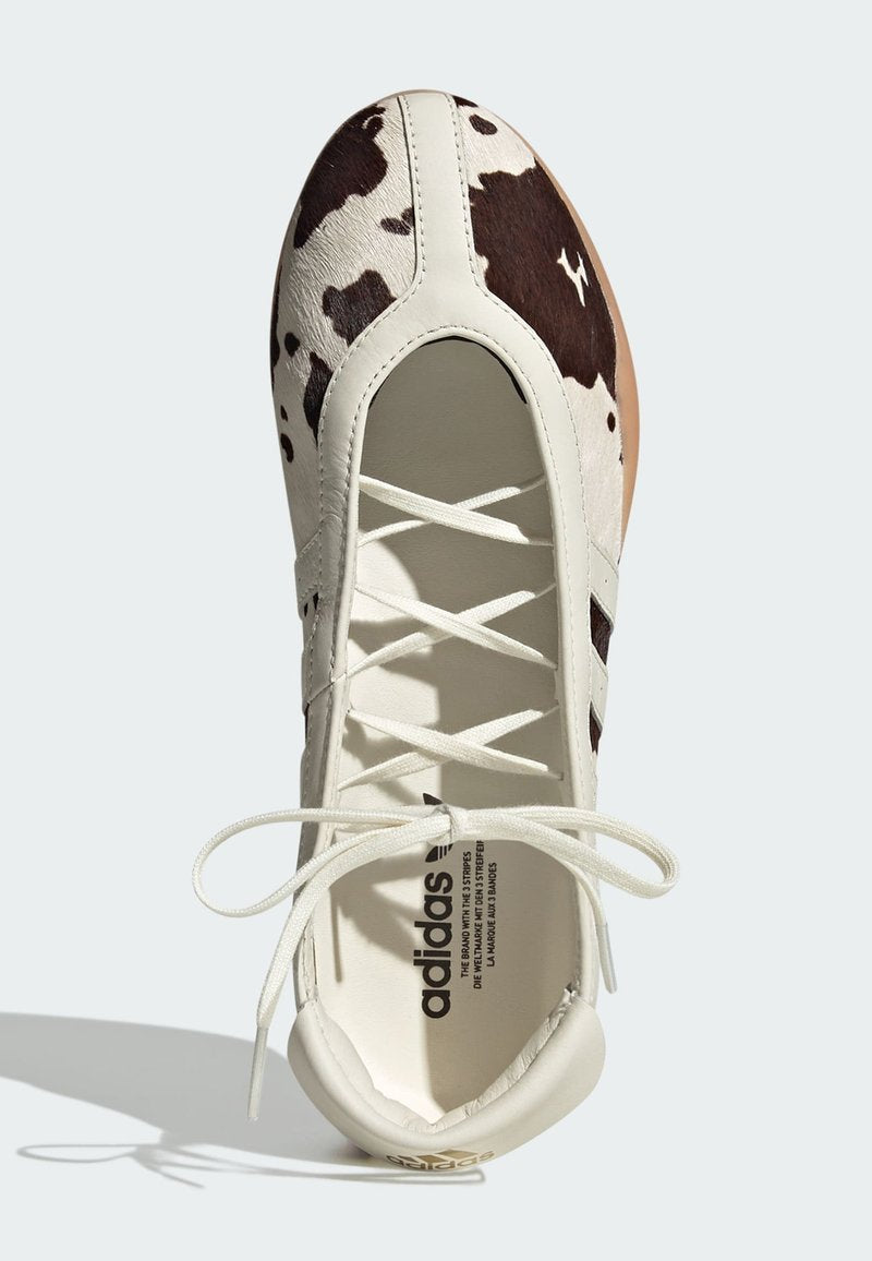 Adidas TAEKWONDO MEI BALLERINA - Ankle cuff ballet pumps - aurora coffee ftwr white gum size 39