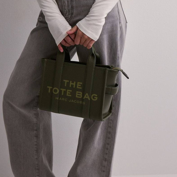 The leather small tote bag Marc Jacobs