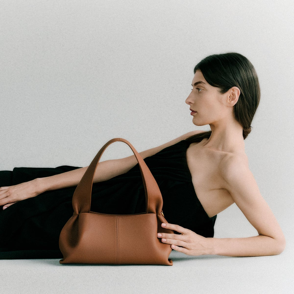 Polene Numéro Neuf East West EDITION TEXTURED Caramel