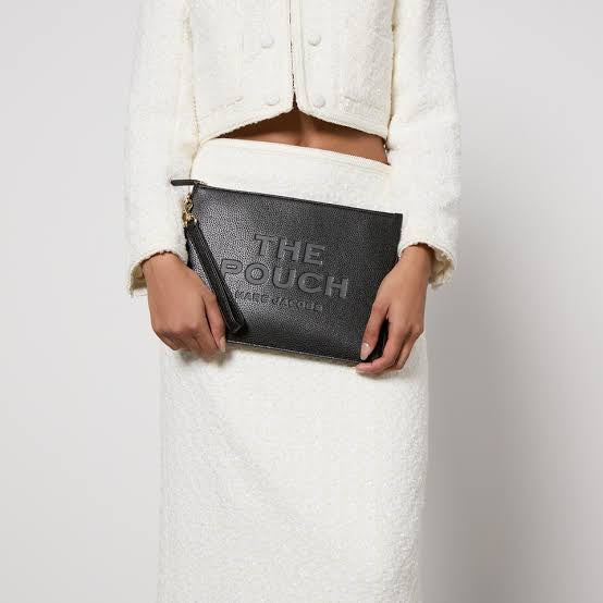 Marc Jacobs The Large Leather Clutch in black