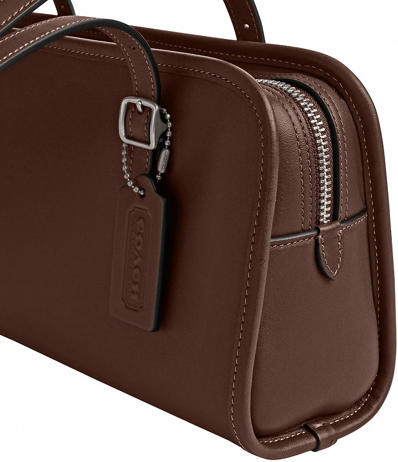 Coach Swing Zip in brown