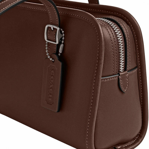 Coach Swing Zip in brown