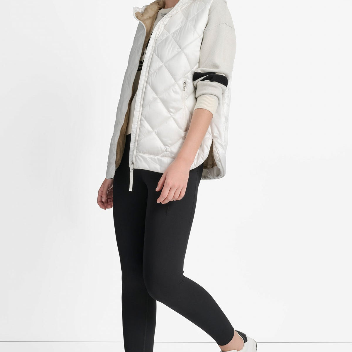 DKNY QUILTED HOODED VEST size L