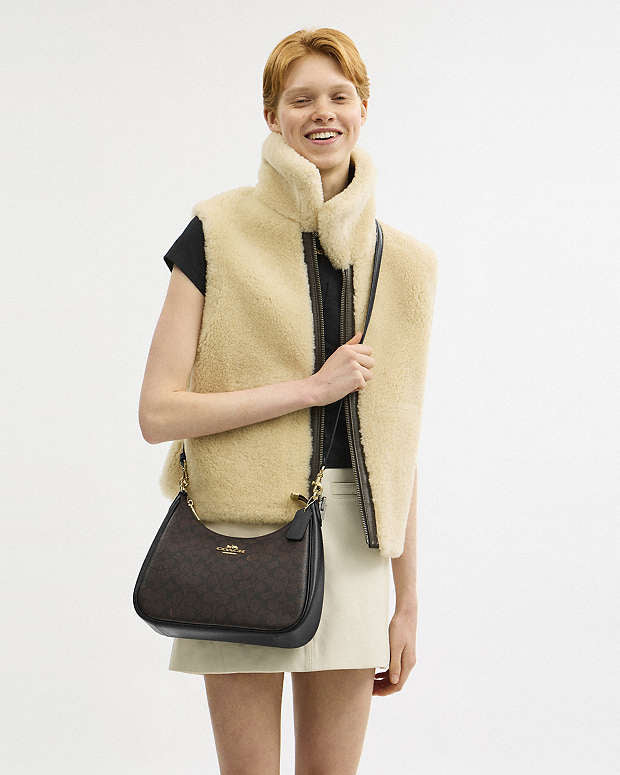 Coach Teri Hobo Bag In Signature Canvas