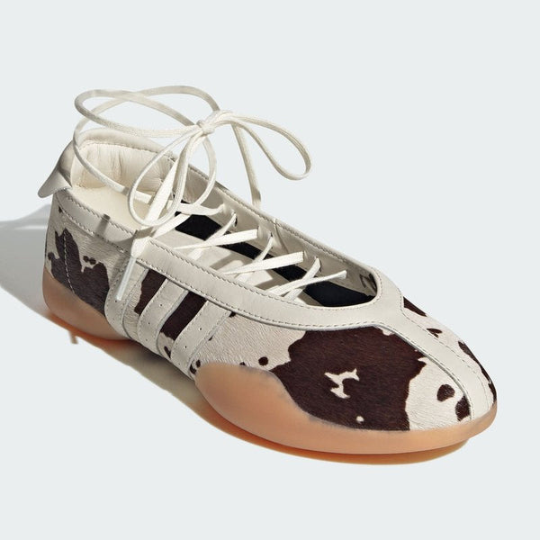 Adidas TAEKWONDO MEI BALLERINA - Ankle cuff ballet pumps - aurora coffee ftwr white gum size 39