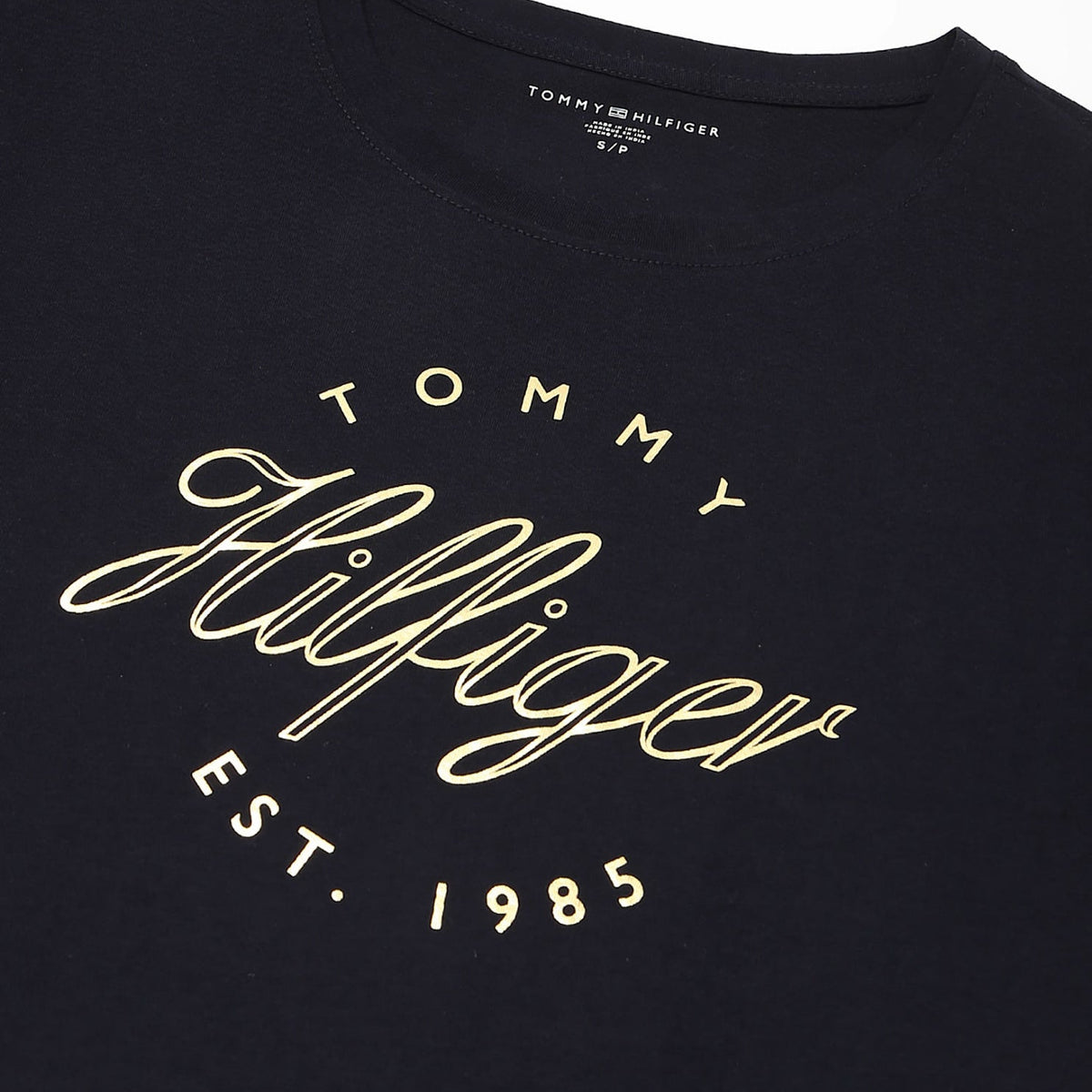 Tommy Hilfiger gold print t-shirt size L